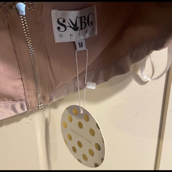 New Sabo Skirt Set - size medium - never worn! - Picture 12 of 16